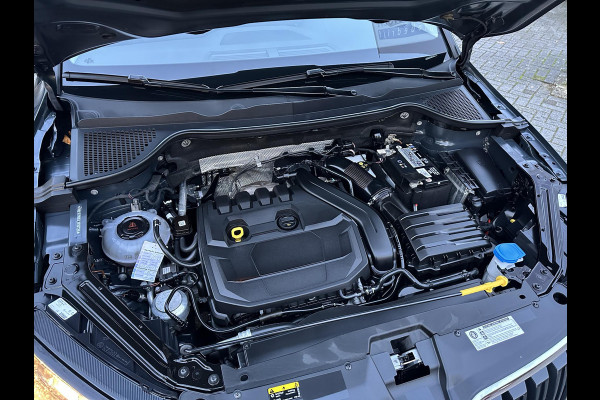 Škoda Karoq 1.5 TSI ACT DSG Automaat Style CarPlay|Keyless|Camera|Climate