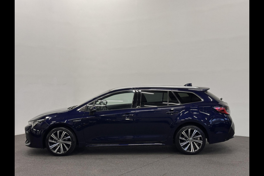 Toyota Corolla Touring Sports 1.8 Hybrid Dynamic Airco ECC Carplay Navi 17" LM Velgen Adaptive Cruise Control Stoelverwarming PDC VA+ Camera