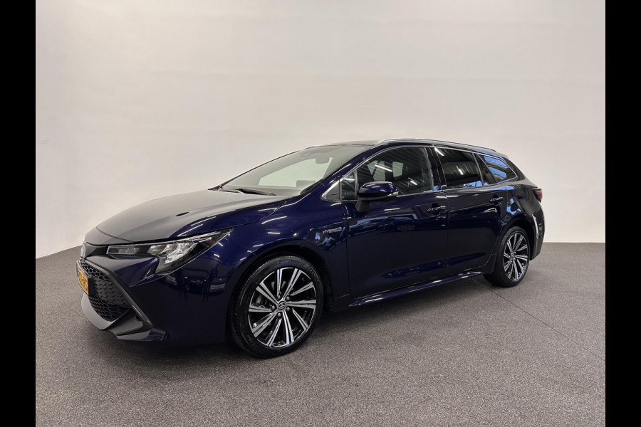 Toyota Corolla Touring Sports 1.8 Hybrid Dynamic Airco ECC Carplay Navi 17" LM Velgen Adaptive Cruise Control Stoelverwarming PDC VA+ Camera