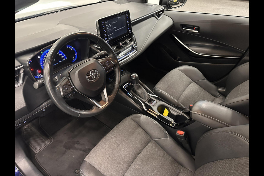 Toyota Corolla Touring Sports 1.8 Hybrid Dynamic Airco ECC Carplay Navi 17" LM Velgen Adaptive Cruise Control Stoelverwarming PDC VA+ Camera