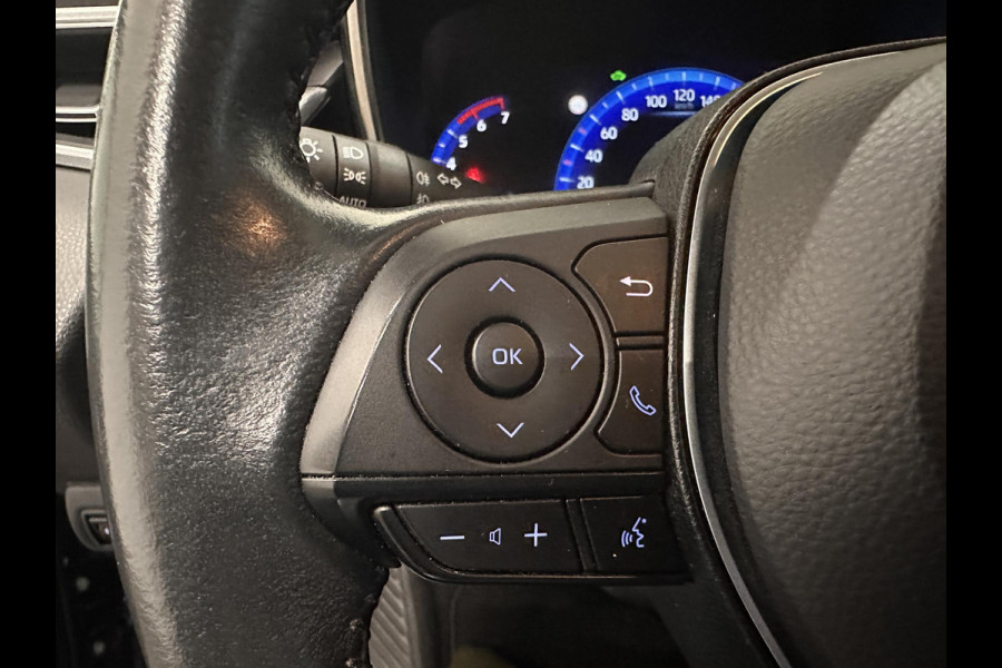 Toyota Corolla Touring Sports 1.8 Hybrid Dynamic Airco ECC Carplay Navi 17" LM Velgen Adaptive Cruise Control Stoelverwarming PDC VA+ Camera