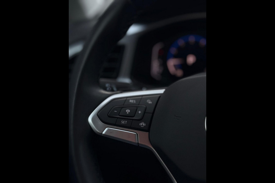 Volkswagen T-Roc 1.5 TSI Life CarPlay Camera