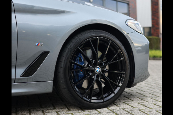 BMW 5 Serie Touring 530e High Executive | Trekhaak - Pano - HeadUp