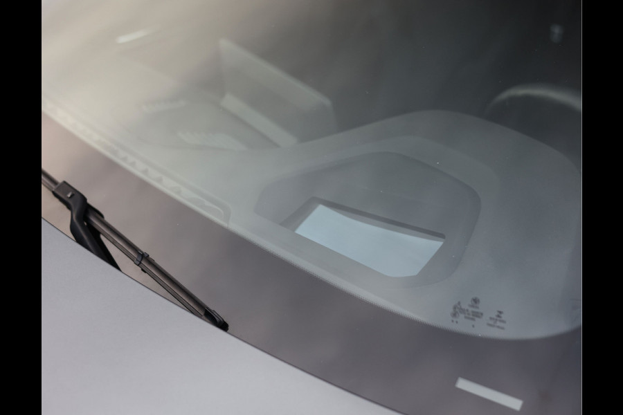 BMW 5 Serie Touring 530e High Executive | Trekhaak - Pano - HeadUp