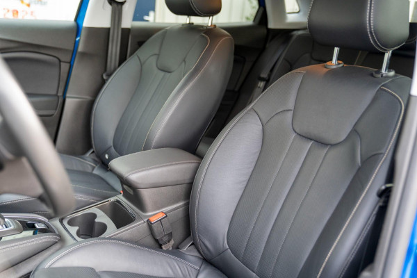 Opel Grandland 1.6 Turbo Plug-In Hybrid Ultimate | Prijs rijklaar incl. 12 mnd garantie | Memory lederen stoelen Camera Blindspot