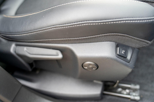 Opel Grandland 1.6 Turbo Plug-In Hybrid Ultimate | Prijs rijklaar incl. 12 mnd garantie | Memory lederen stoelen Camera Blindspot