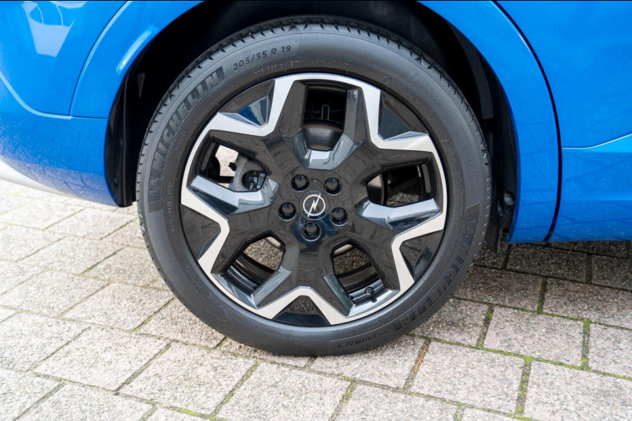 Opel Grandland 1.6 Turbo Plug-In Hybrid Ultimate | Prijs rijklaar incl. 12 mnd garantie | Memory lederen stoelen Camera Blindspot