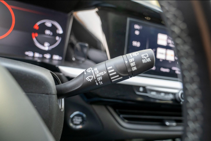 Opel Grandland 1.6 Turbo Plug-In Hybrid Ultimate | Prijs rijklaar incl. 12 mnd garantie | Memory lederen stoelen Camera Blindspot