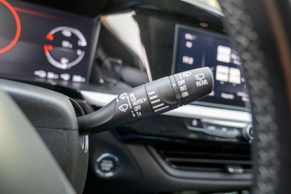 Opel Grandland 1.6 Turbo Plug-In Hybrid Ultimate | Prijs rijklaar incl. 12 mnd garantie | Memory lederen stoelen Camera Blindspot