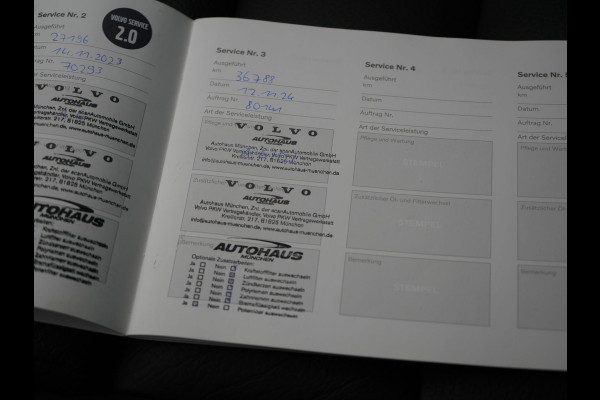 Volvo XC60 T8 AWD Inscription Plug In Hybrid 391pk Dealer O.H. PHEV | Trekhaak Af Fabriek | Luchtvering | Head Up | Adaptive Cruise | 360 Camera | Harman&Kardon | Lederen Sportstoelen Memory & Verwarmd | Google Assistent | App