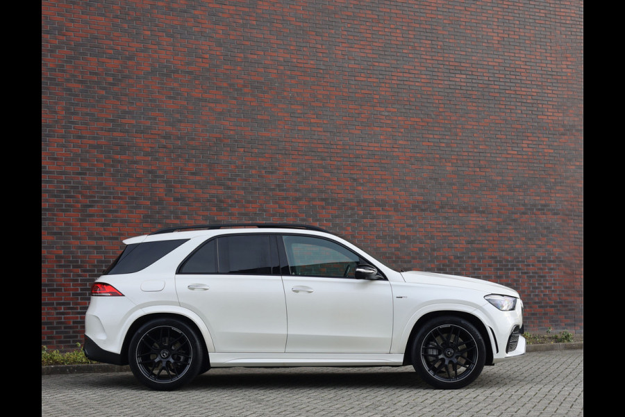 Mercedes-Benz GLE AMG 53 4MATIC+ Premium Plus | Rood design - Trekhaak - Pano