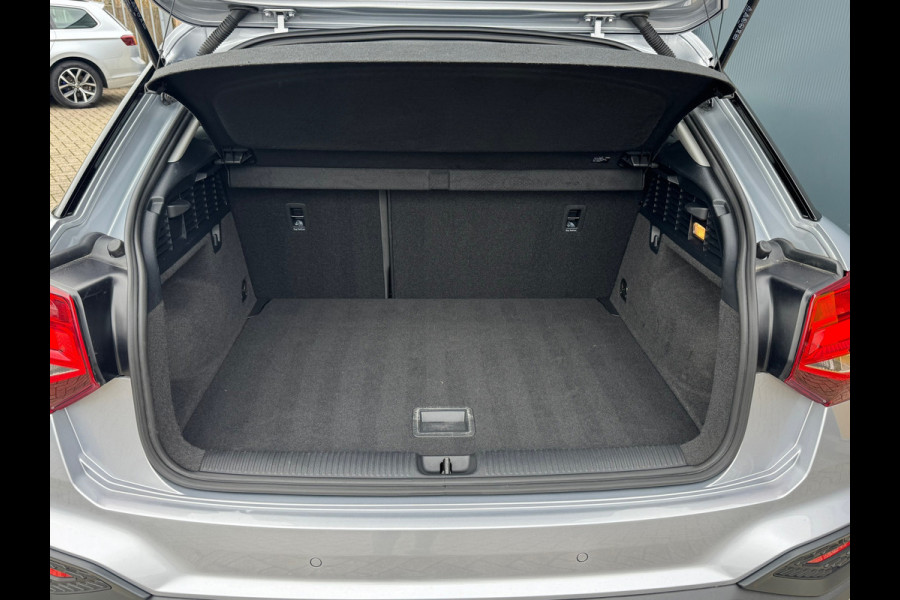 Audi Q2 35 TFSI Automaat * Navigatie * Cruise Control * Parkeersensoren * 18 inch velgen *