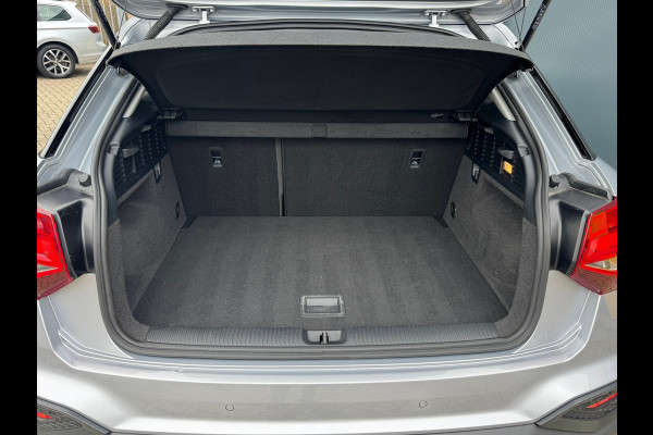Audi Q2 35 TFSI Automaat * Navigatie * Cruise Control * Parkeersensoren * 18 inch velgen *