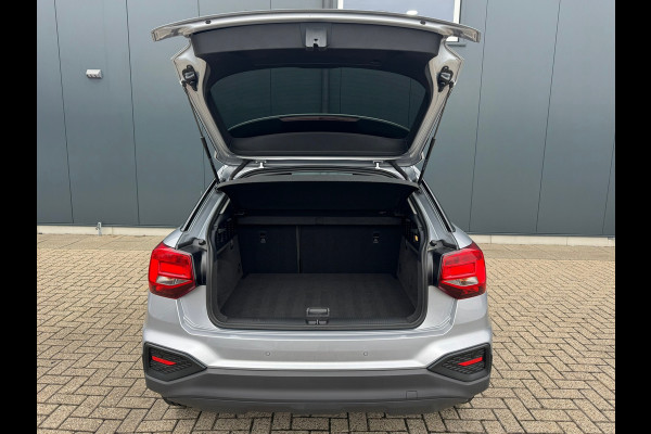 Audi Q2 35 TFSI Automaat * Navigatie * Cruise Control * Parkeersensoren * 18 inch velgen *