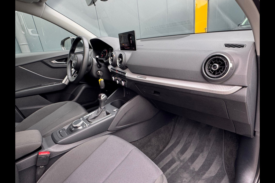 Audi Q2 35 TFSI Automaat * Navigatie * Cruise Control * Parkeersensoren * 18 inch velgen *