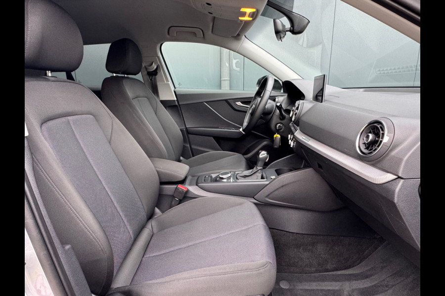Audi Q2 35 TFSI Automaat * Navigatie * Cruise Control * Parkeersensoren * 18 inch velgen *
