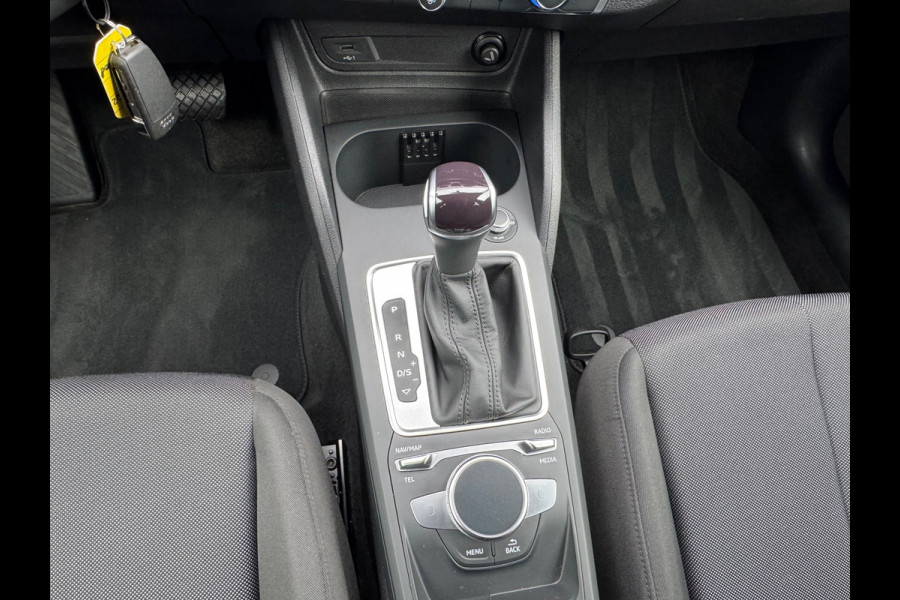 Audi Q2 35 TFSI Automaat * Navigatie * Cruise Control * Parkeersensoren * 18 inch velgen *