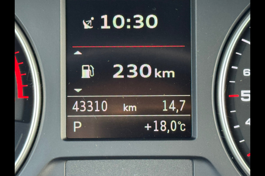 Audi Q2 35 TFSI Automaat * Navigatie * Cruise Control * Parkeersensoren * 18 inch velgen *