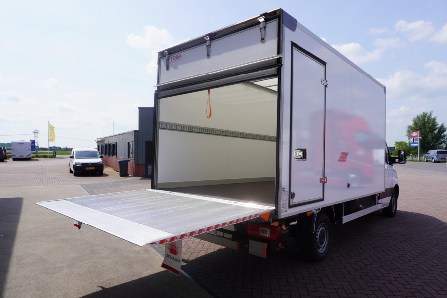 Mercedes-Benz Sprinter 319 CDI 191PK Bakwagen met laadklep Automaat Nr. V068 | Airco | Cruise | Apple-Android