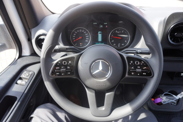 Mercedes-Benz Sprinter 319 CDI 191PK Bakwagen met laadklep Automaat Nr. V068 | Airco | Cruise | Apple-Android