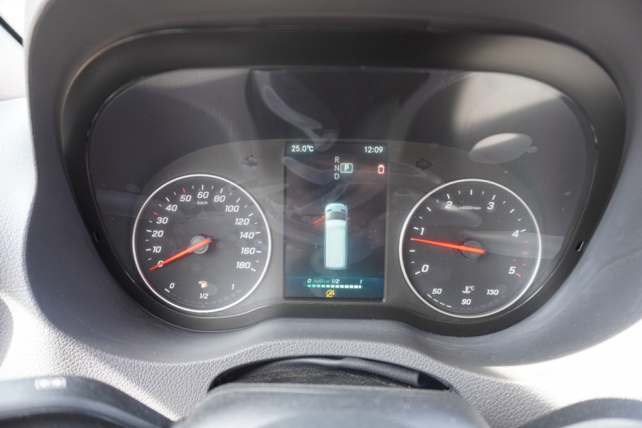 Mercedes-Benz Sprinter 319 CDI 191PK Bakwagen met laadklep Automaat Nr. V068 | Airco | Cruise | Apple-Android