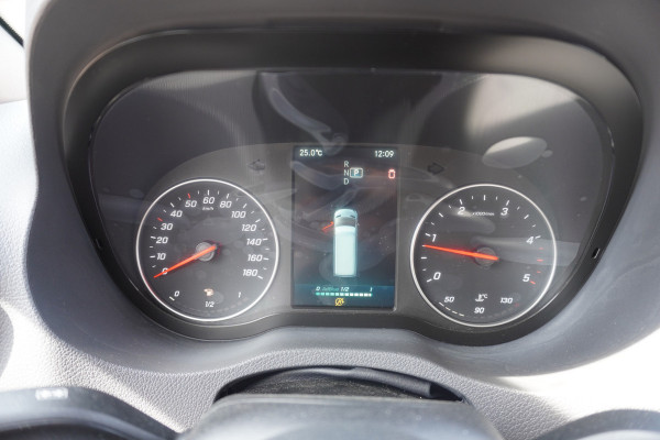 Mercedes-Benz Sprinter 319 CDI 191PK Bakwagen met laadklep Automaat Nr. V068 | Airco | Cruise | Apple-Android