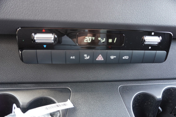 Mercedes-Benz Sprinter 319 CDI 191PK Bakwagen met laadklep Automaat Nr. V068 | Airco | Cruise | Apple-Android
