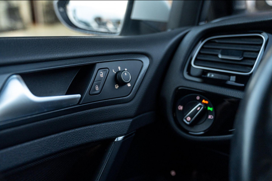 Volkswagen Golf 1.4 GTE PHEV 204 PK Adaptive Virtual Cockpit Camera Keyless 18''