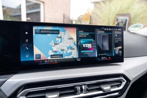 BMW 3 Serie Touring 320e MY 2023 204 PK 1e Eig Dealer o.h Carplay LED Head-Up 19'