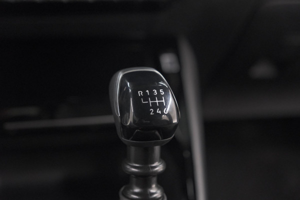 Peugeot 2008 PureTech 100 Allure | Camera | Navigatie | Parkeersensoren | Apple Carplay