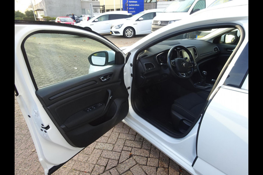 Renault Mégane 1.5 DCI 110 PK AIRCO NAVI LUXE GRIJS KENTEKEN