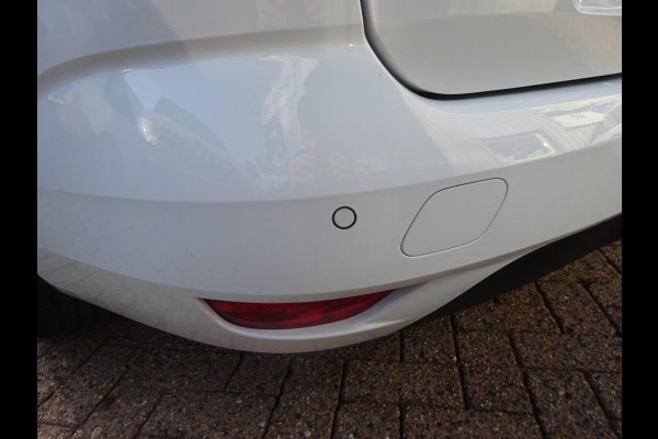 Renault Mégane 1.5 DCI 110 PK AIRCO NAVI LUXE GRIJS KENTEKEN