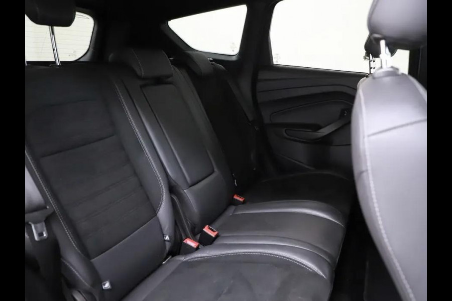 Ford Kuga 1.5 EcoBoost ST Line Pano Camera Carplay Winterpakket NAP