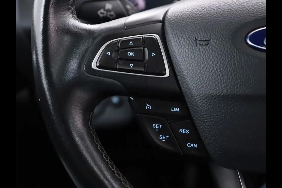 Ford Kuga 1.5 EcoBoost ST Line Pano Camera Carplay Winterpakket NAP