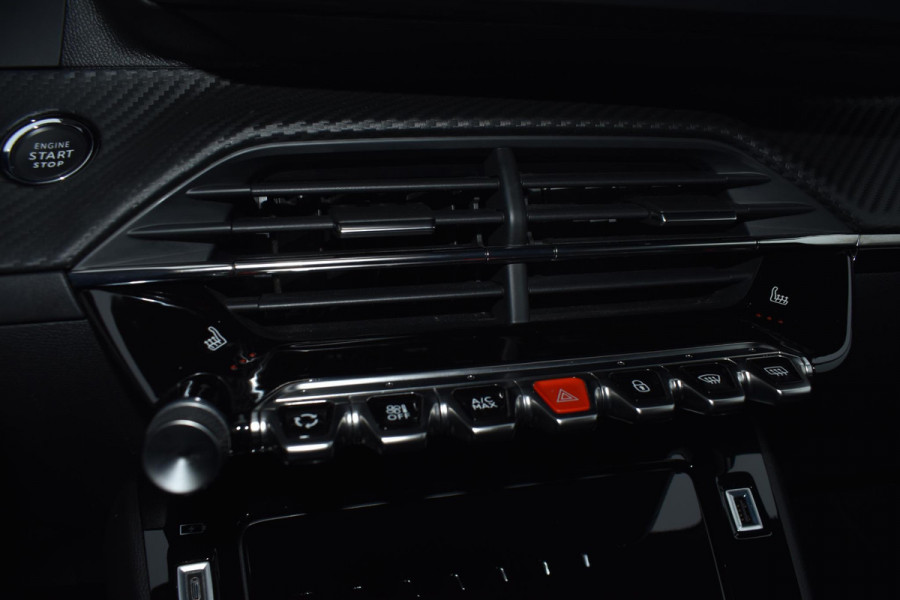 Peugeot 208 1.2 PureTech 100PK Allure Pack | Carplay | Camera | Keyless | Stoelverw. | Incl. garantie
