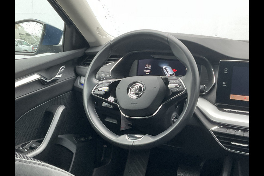 Škoda Octavia Combi 1.4 TSI iV PHEV Business Edition Plus Pano.dak Stoel/Stuurverw Sfeerverl Blue Beauty