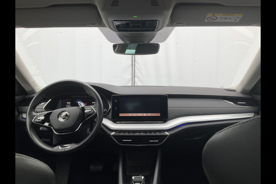 Škoda Octavia Combi 1.4 TSI iV PHEV Business Edition Plus Pano.dak Stoel/Stuurverw Sfeerverl Blue Beauty