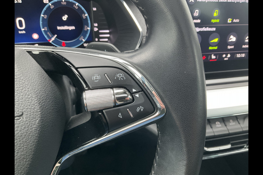 Škoda Octavia Combi 1.4 TSI iV PHEV Business Edition Plus Pano.dak Stoel/Stuurverw Sfeerverl Blue Beauty