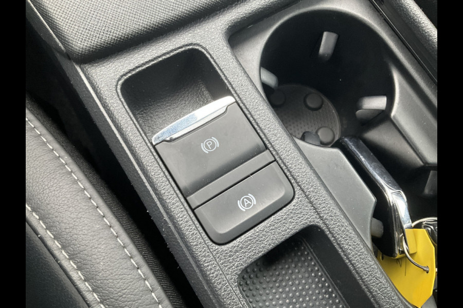 Škoda Octavia Combi 1.4 TSI iV PHEV Business Edition Plus Pano.dak Stoel/Stuurverw Sfeerverl Blue Beauty