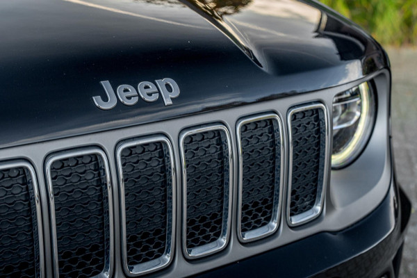 Jeep Renegade 1.0T 80th Anniversary Limited 120 PK Panoramadak Camera Leder Xenon Lane-Assist PDC 19''