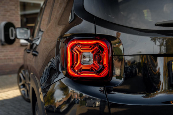 Jeep Renegade 1.0T 80th Anniversary Limited 120 PK Panoramadak Camera Leder Xenon Lane-Assist PDC 19''