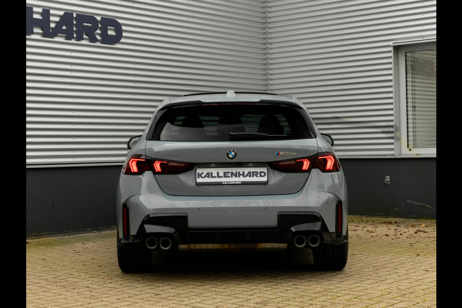 BMW 1-serie M135 xDrive - M-Sport Pro - Pano - Head-up - Memoryzetels - ACC - Harman Kardon