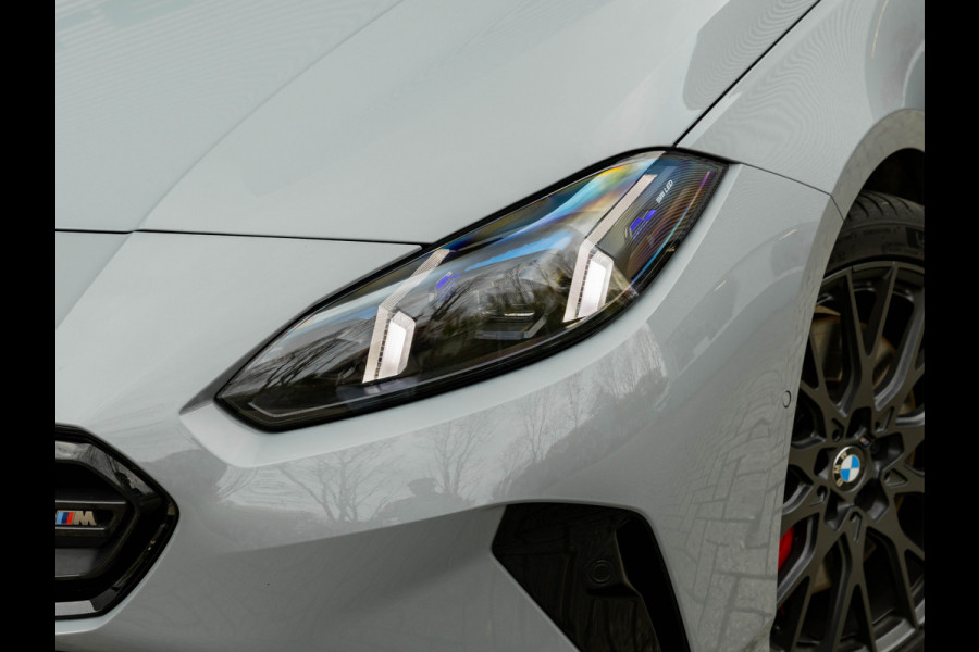 BMW 1-serie M135 xDrive - M-Sport Pro - Pano - Head-up - Memoryzetels - ACC - Harman Kardon