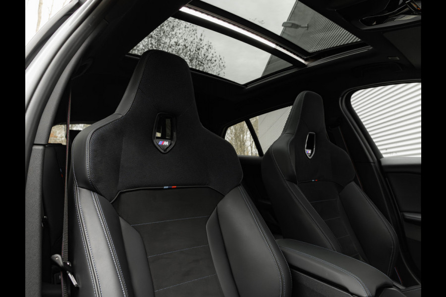 BMW 1-serie M135 xDrive - M-Sport Pro - Pano - Head-up - Memoryzetels - ACC - Harman Kardon