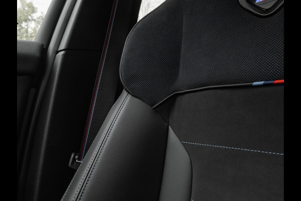 BMW 1-serie M135 xDrive - M-Sport Pro - Pano - Head-up - Memoryzetels - ACC - Harman Kardon