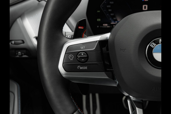 BMW 1-serie M135 xDrive - M-Sport Pro - Pano - Head-up - Memoryzetels - ACC - Harman Kardon