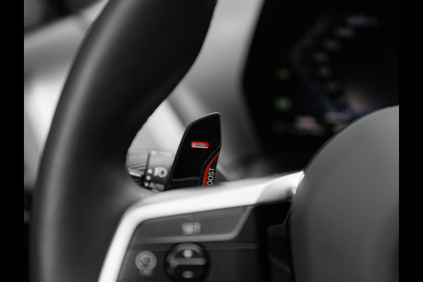 BMW 1-serie M135 xDrive - M-Sport Pro - Pano - Head-up - Memoryzetels - ACC - Harman Kardon