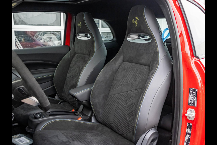 Abarth 500e Turismo 42 kWh | Uit voorraad leverbaar | 17%  Bijtelling | Camera | Clima | Apple Carplay | JBL Sound | Navi | 18" | Winter Pack