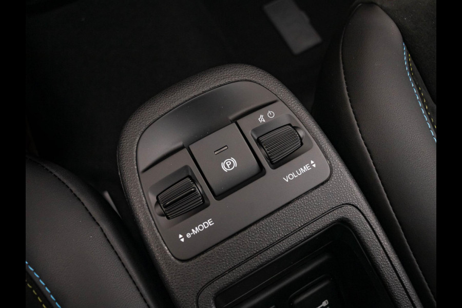 Abarth 500e Turismo 42 kWh | Uit voorraad leverbaar | 17%  Bijtelling | Camera | Clima | Apple Carplay | JBL Sound | Navi | 18" | Winter Pack