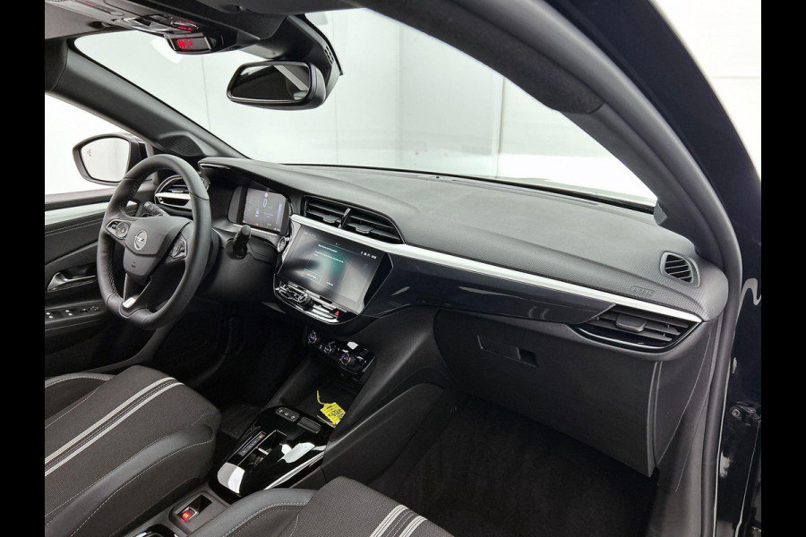 Opel Corsa 1.2 Turbo 136pk Hybrid GS Auto. Navigatie Apple Carplay/ Android Auto Camera Parkeersensoren Cruise Control Stoel- en stuurverwarming Airco Lichtmetalen velgen Getinte ramen